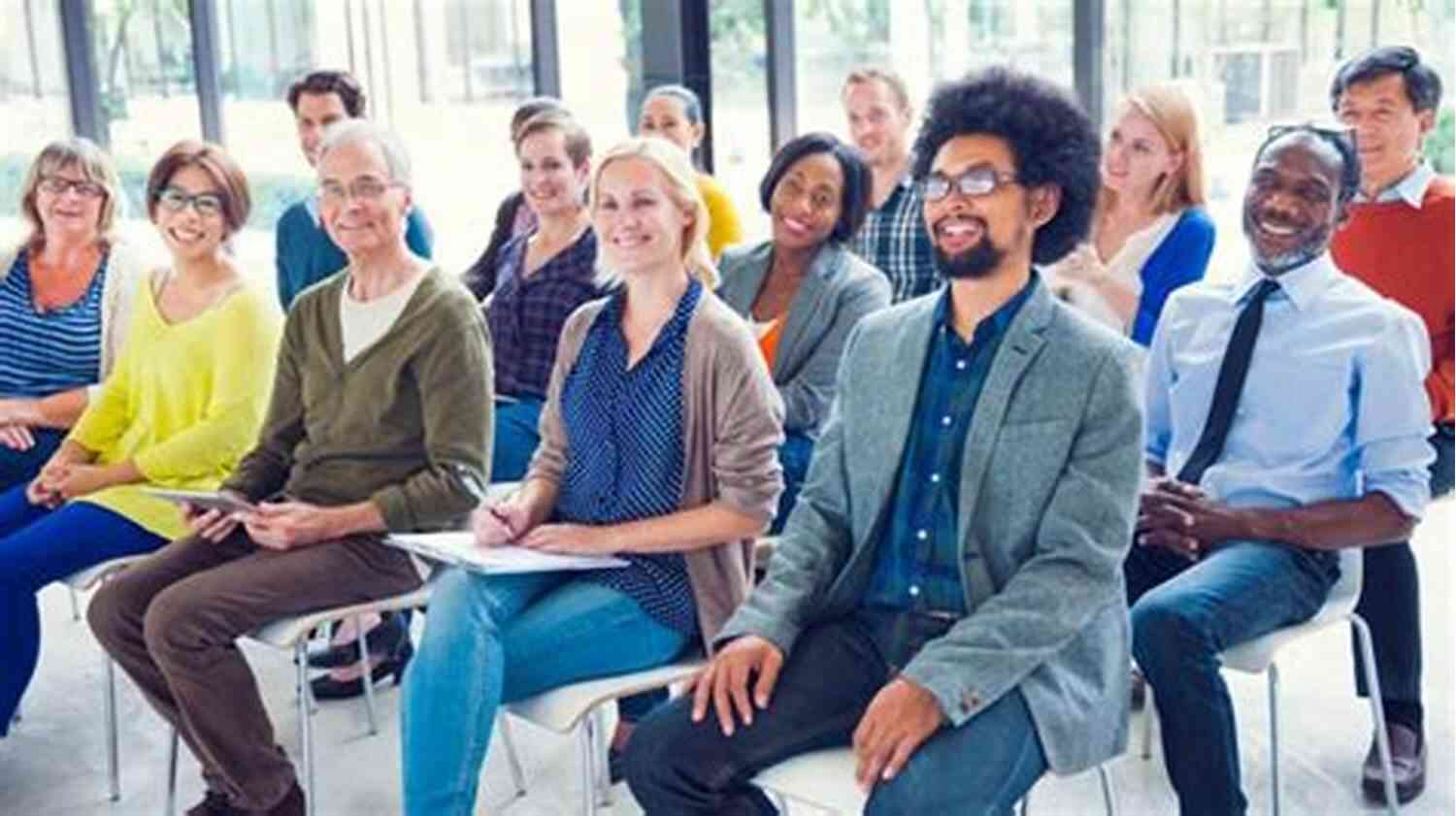 A Group Of Diverse Professionals Engaging In A Coaching Session How To Work With The SCORE Model (Practical Coaching Guides 1)