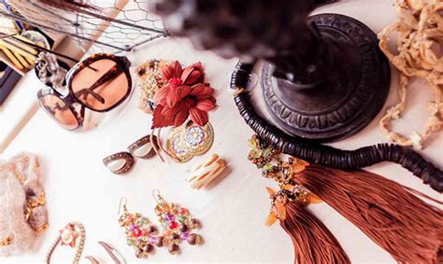 Online Boutique With Trendy Clothes And Accessories How To Start Your Own Online Boutique: A Complete Step By Step Guide On Starting A Successful Online Boutique