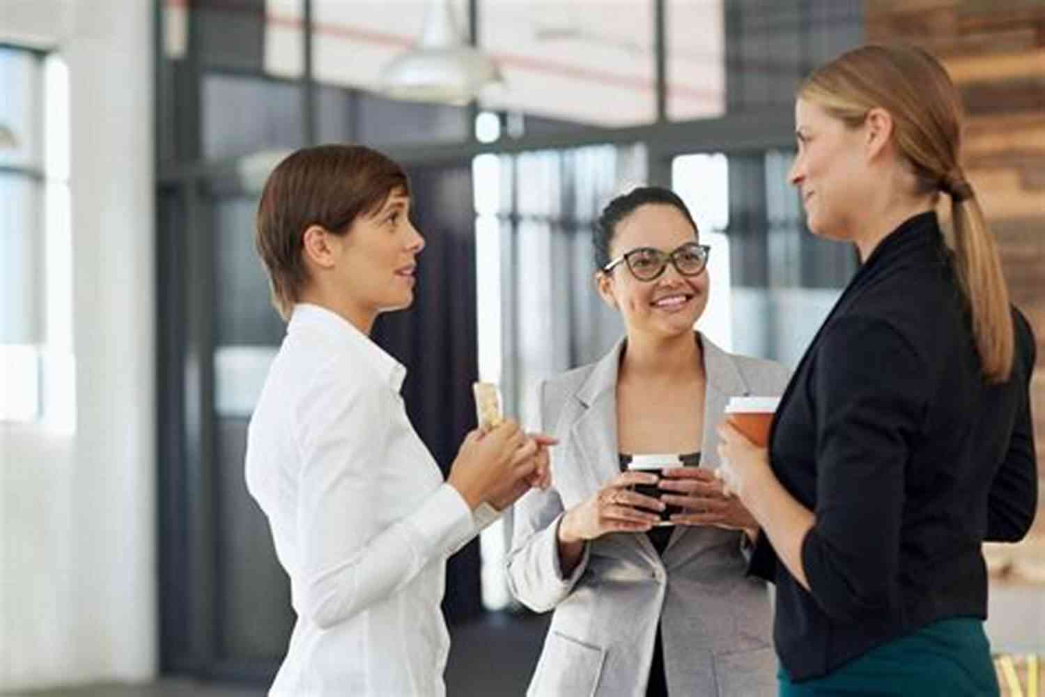 Woman Networking With Professionals A Woman Makes A Plan: Advice For A Lifetime Of Adventure Beauty And Success
